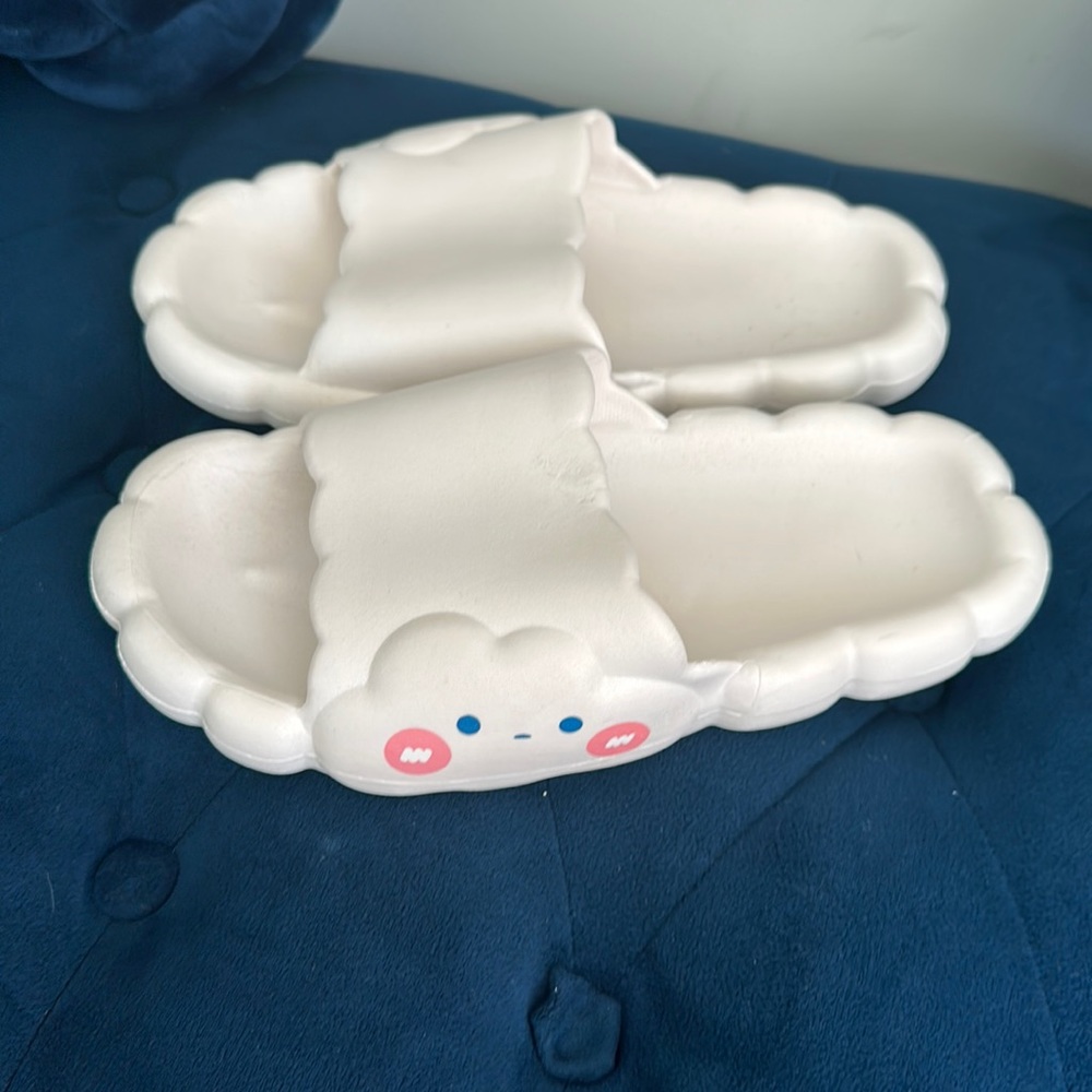 BRAND NEW!!! Cloud Slides